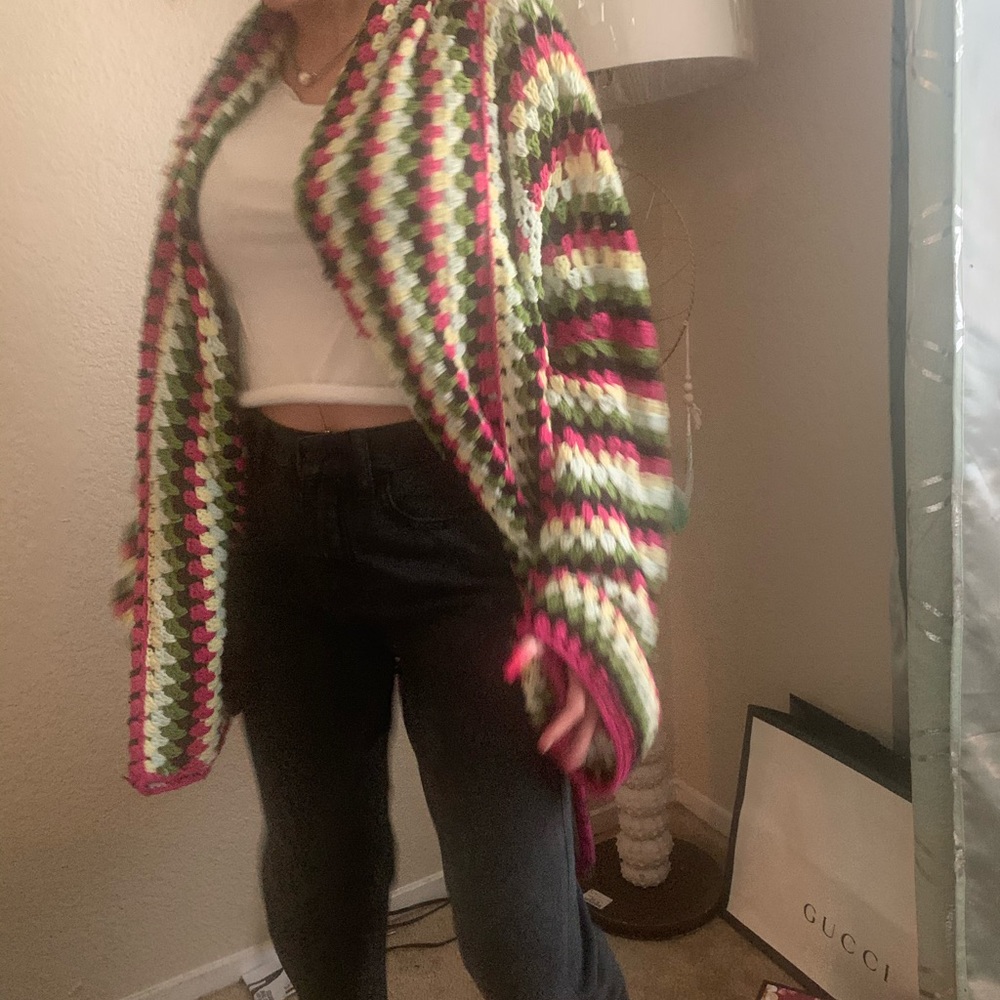 Cardigan - Picture 6 of 8